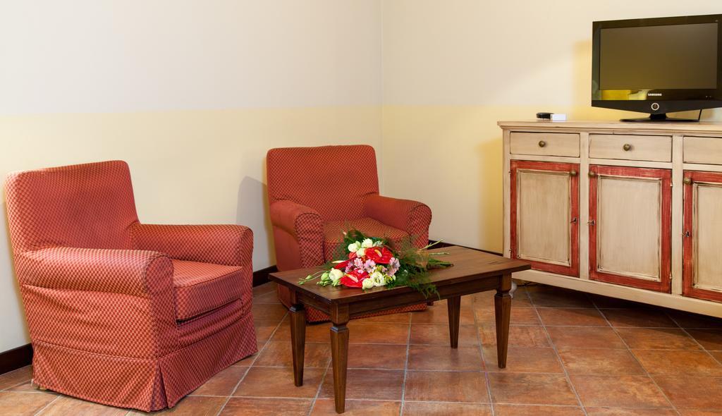 Villa Borri سبا كاسكيانا تيرم الغرفة الصورة